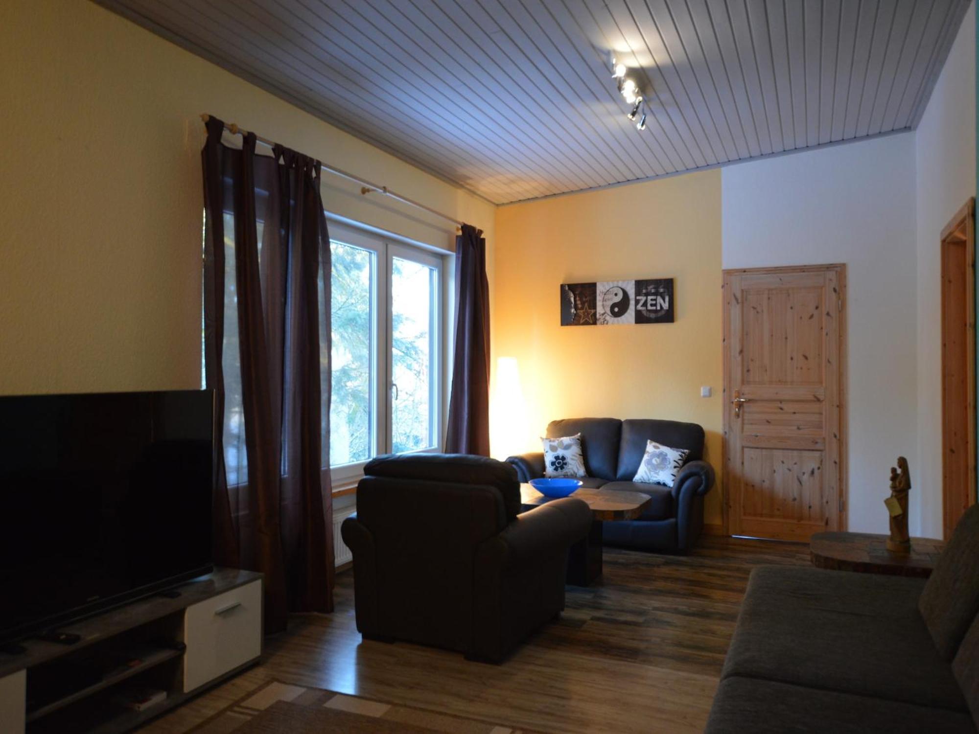 Cosy Apartment In Manderscheid With Balcony Экстерьер фото
