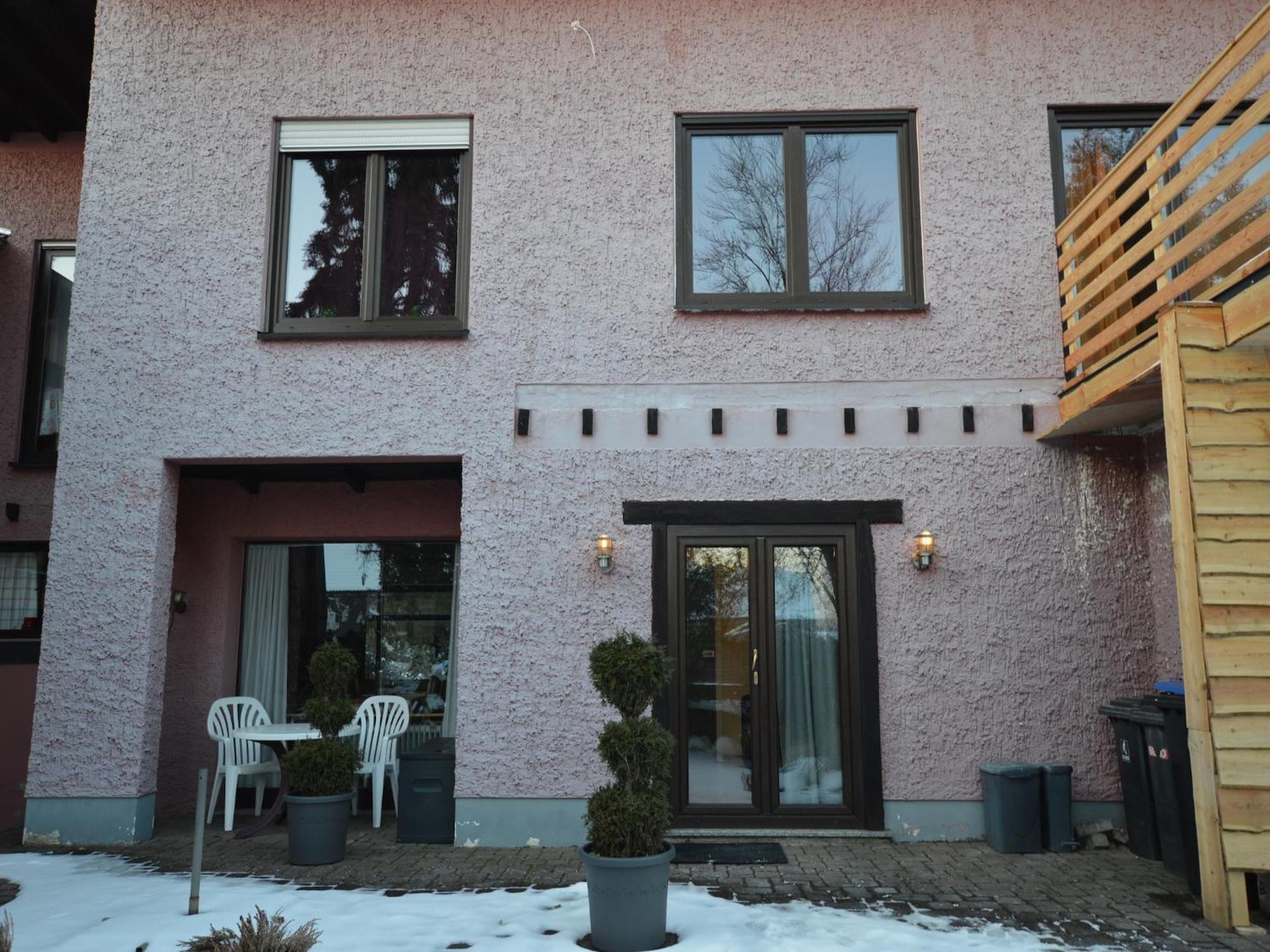 Cosy Apartment In Manderscheid With Balcony Экстерьер фото