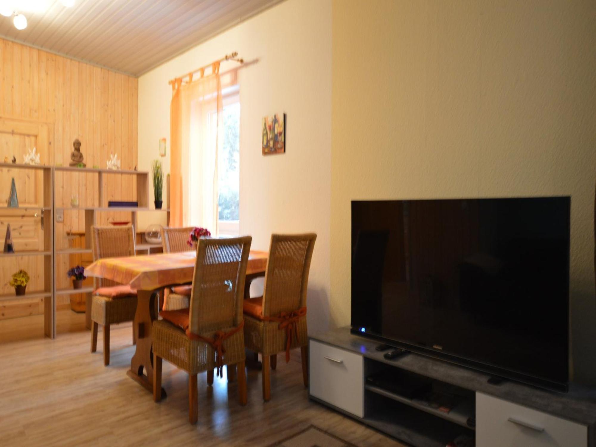 Cosy Apartment In Manderscheid With Balcony Экстерьер фото